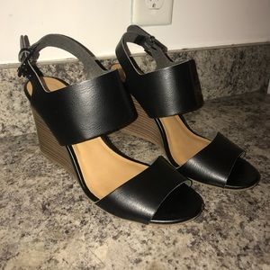 Old Navy Black Wedges